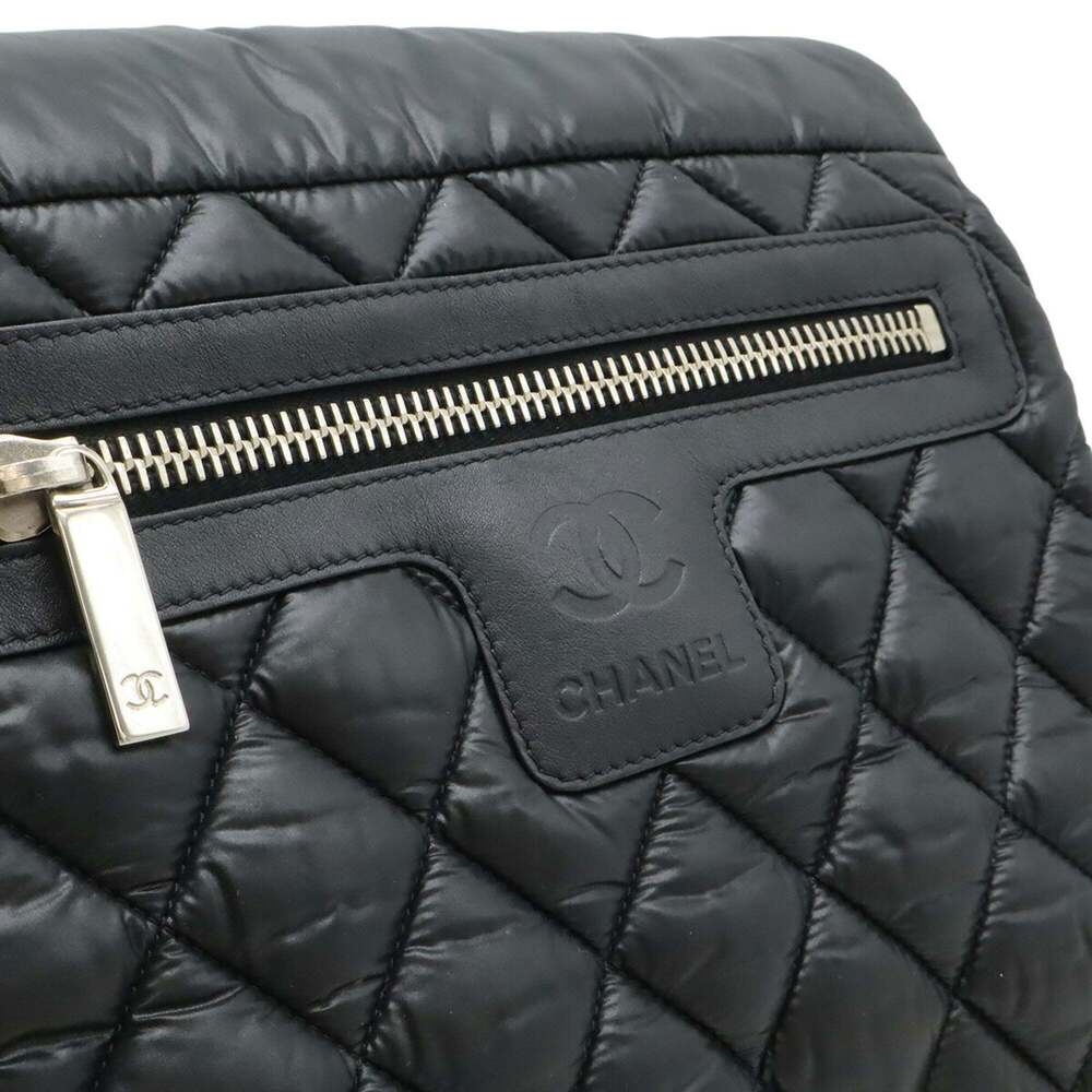 CHANEL Black Leather Shoulder Bag - Picture 9 of 9